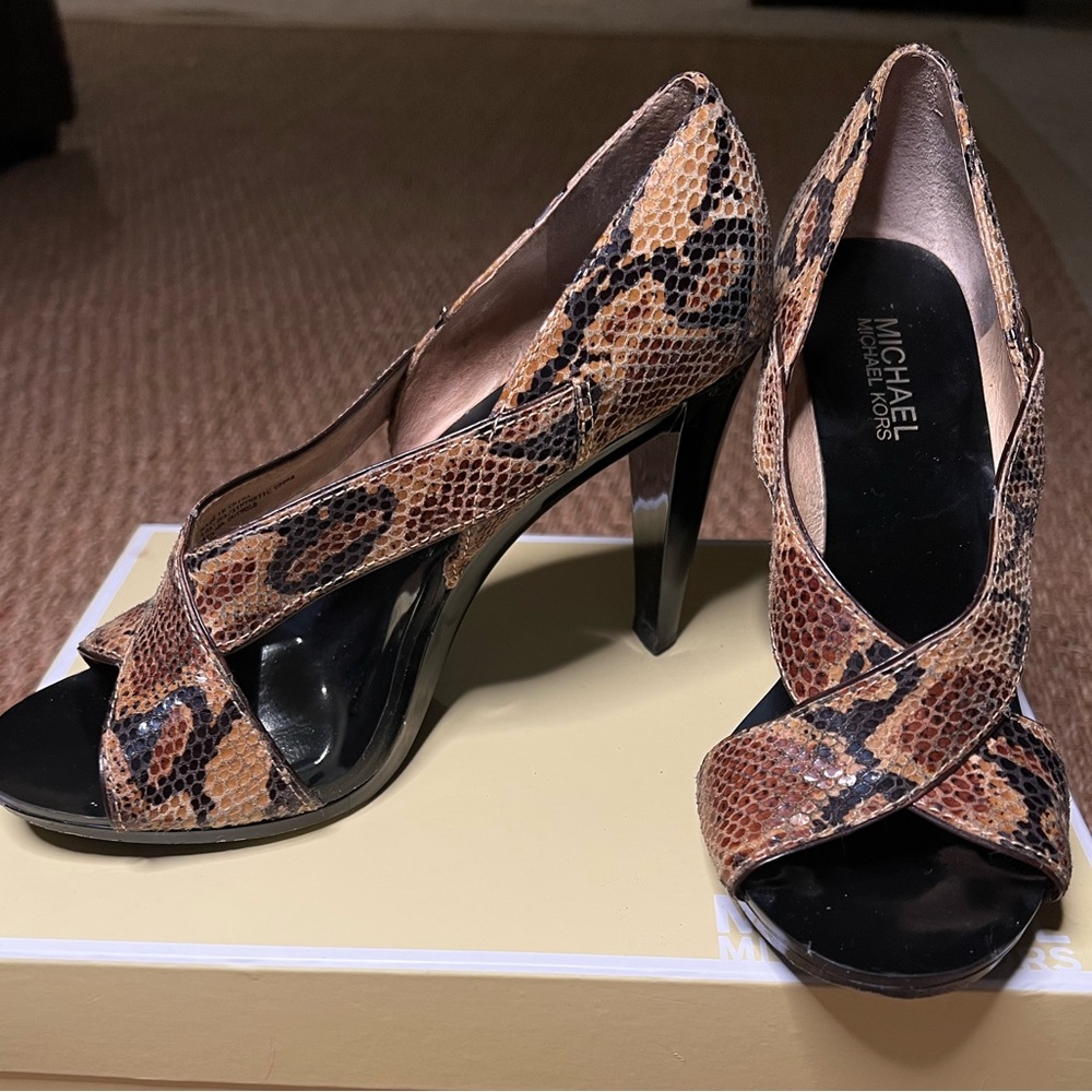 Used Michael Kors Embossed Snake print heels size 6.5 M